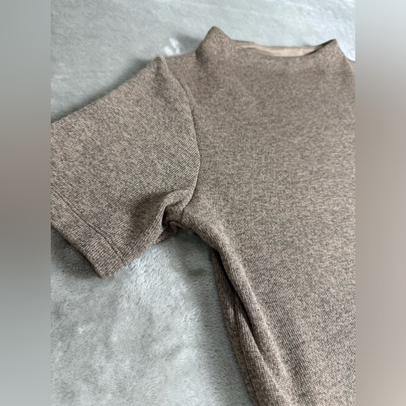 Arc'Teryx Women's LAINA Dress Size XS Brown Tan High Neck Short Sleeve Casual‎ - Picture 3 of 12